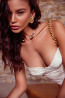 MAIO COM CORRENTE - BRANCO COM GOLD